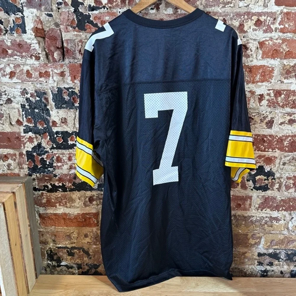 Nike Iowa Hawkeyes #7 Jersey Mens XL College Team Apparel Football Black